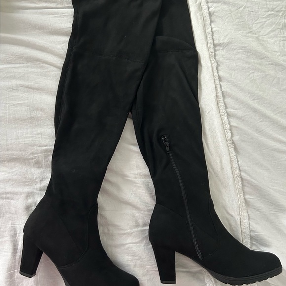 Mysoft Shoes - Elegant Black Over the Knee Boots